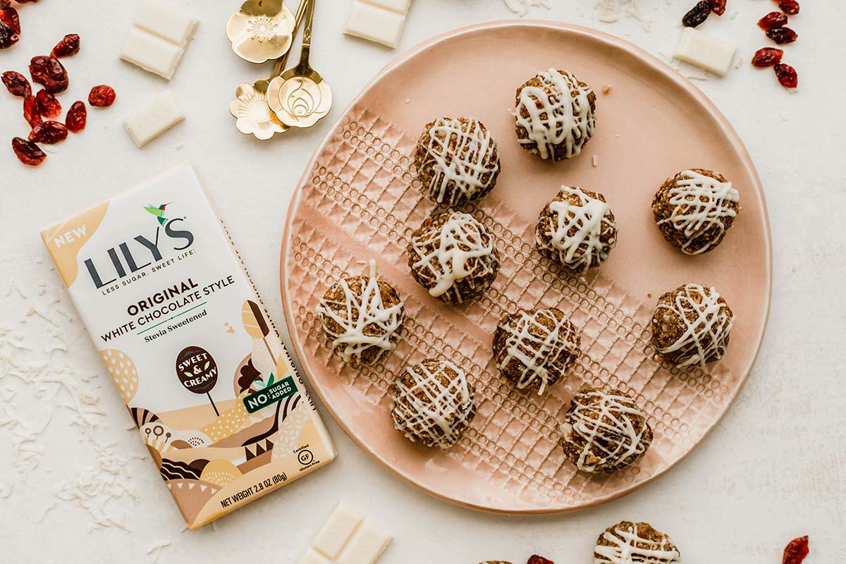 Bouchées de félicité au noix de coco grillées, aux amandes et macadamias