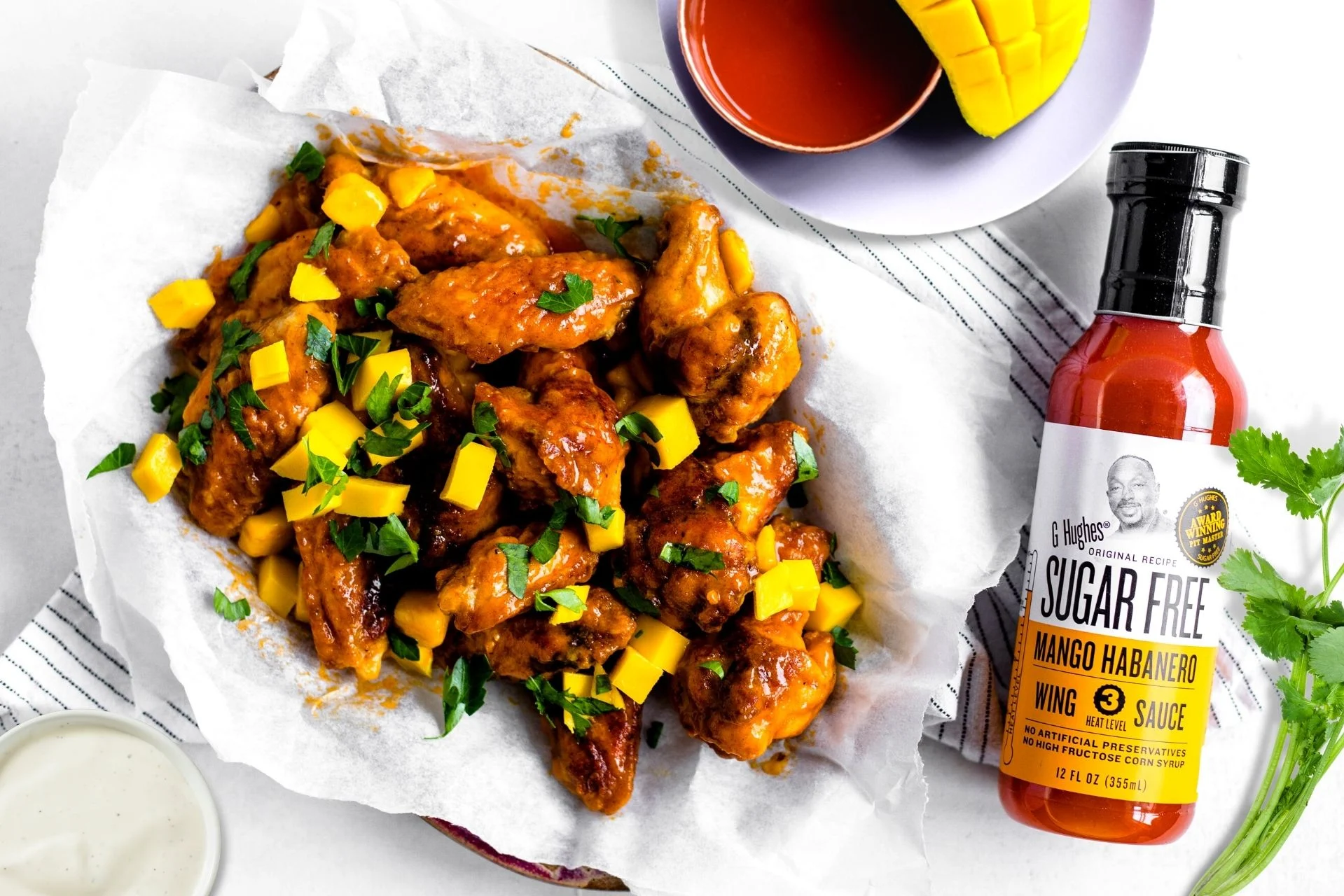 Poulets croustillants au habanero et à la mangue diététiques Kéto