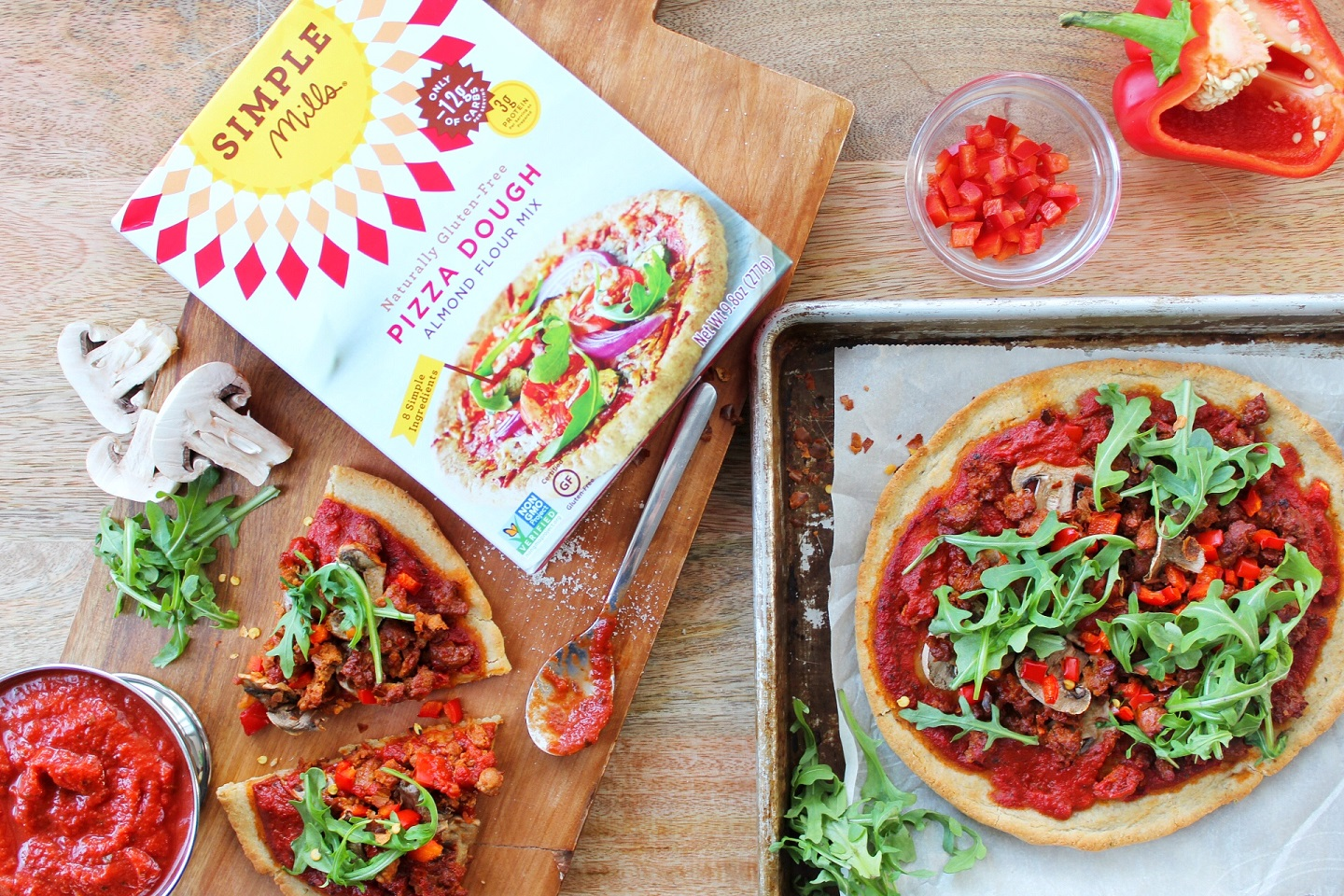 Pizza italienne au saucisson pâleo épicé