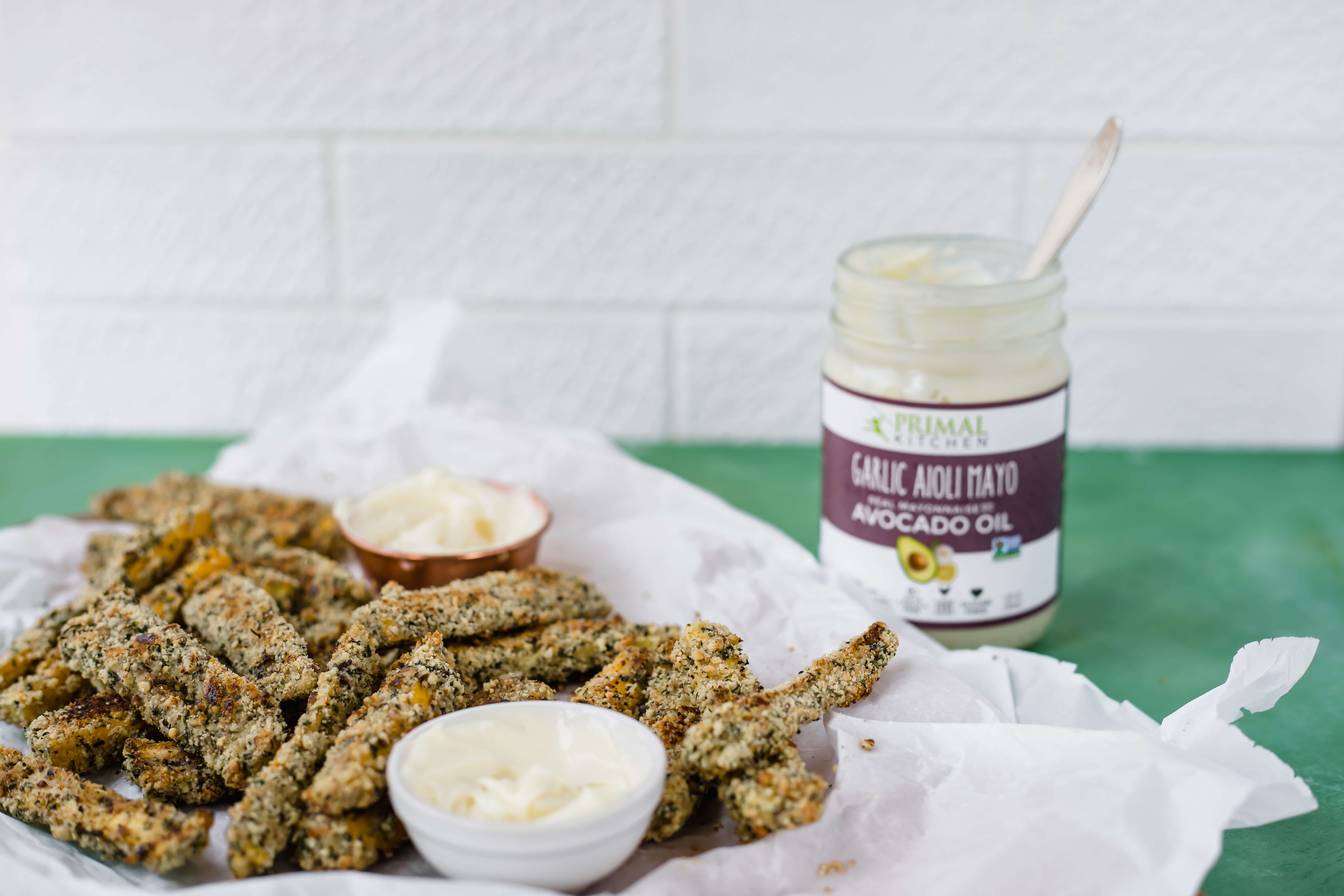 Frites de courgettes au four avec ail aioli