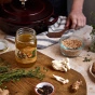 FOND Pasture-Raised Chicken Bone Broth Turmeric, Black Pepper & Thyme Canada Lifestyle 2